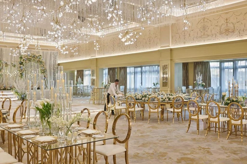 Four-Seasons-Hotel-Giza-Massive-Contract