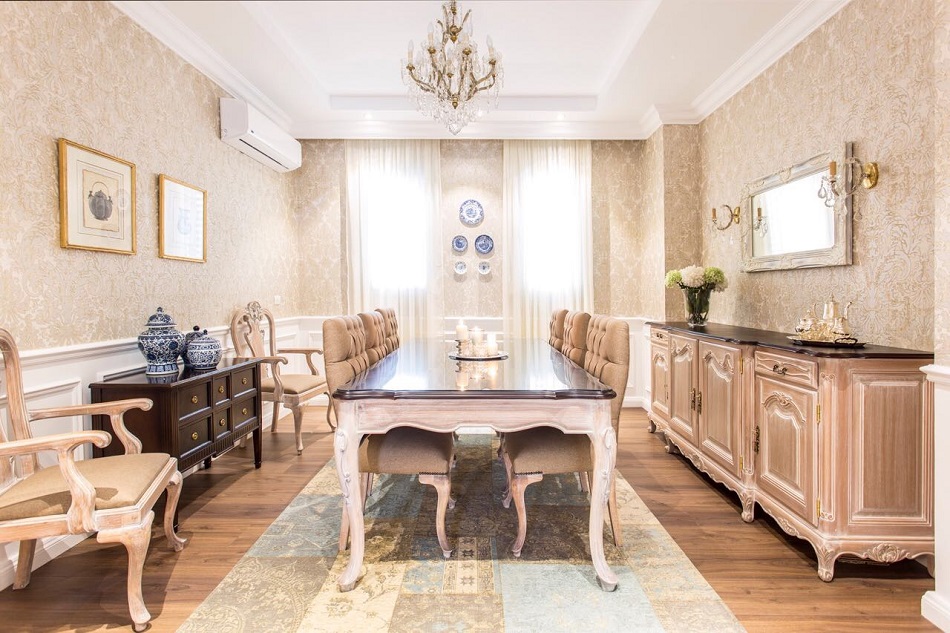 VillageGateDinningRoomMassive